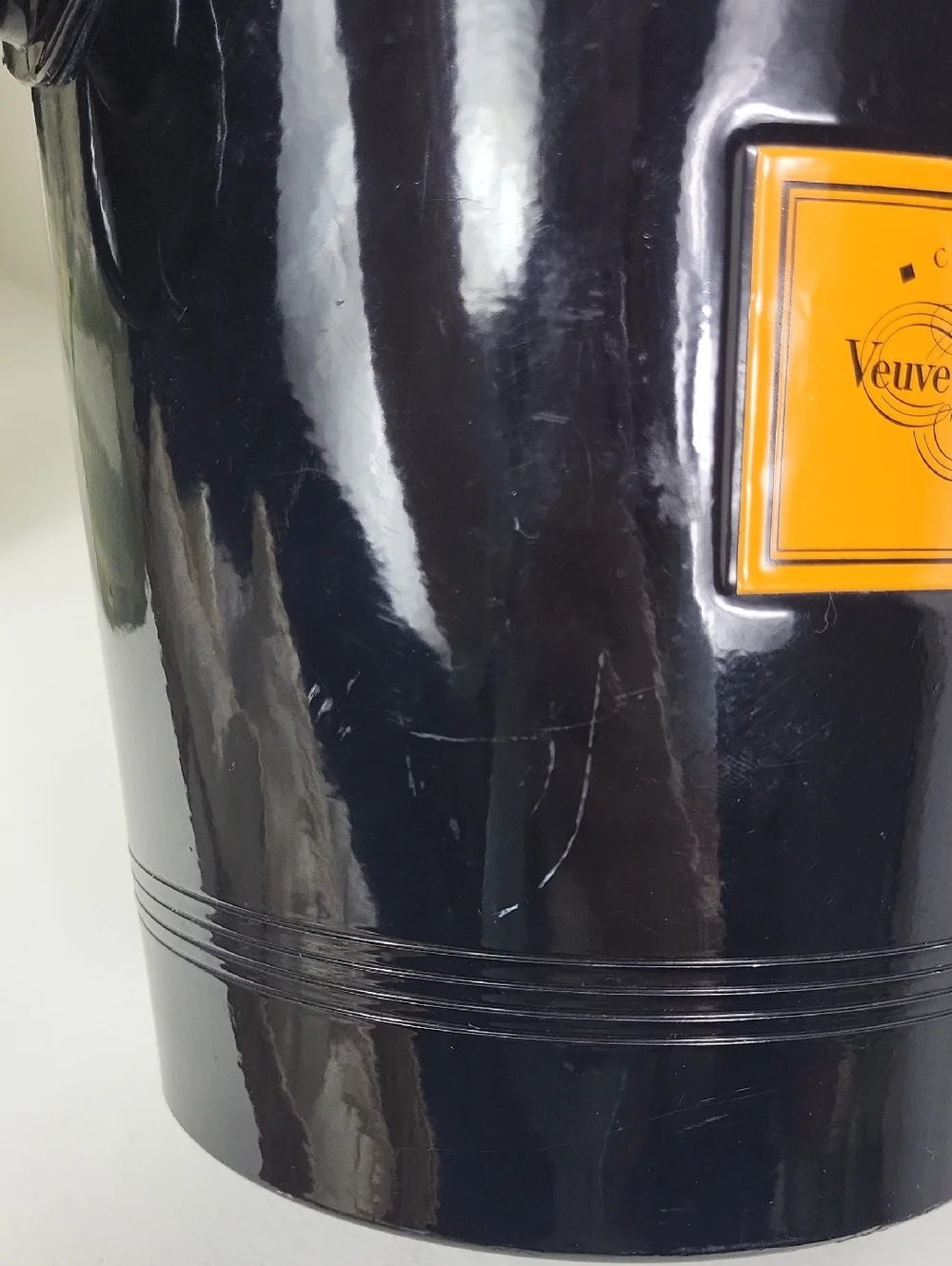 Veuve Clicquot Black‎ Champagne Cooler Bucket Vintage 1998. Size 8